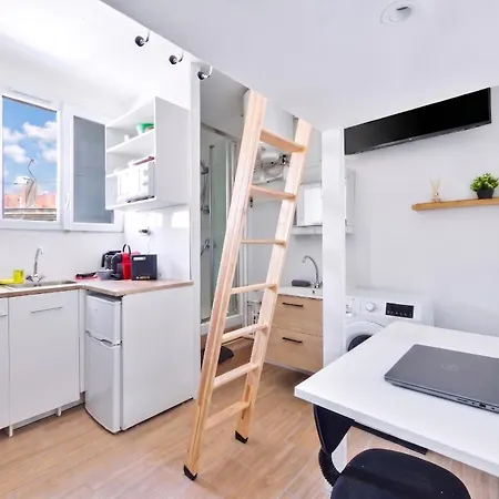 شقة Authentic Parisian Near Parc Monceau